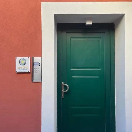 Sun Drop Bed & Breakfast 4*